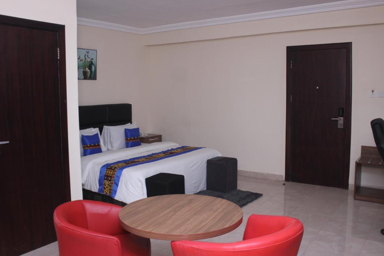 Rhogem Hotel Sekondi-Takoradi ภายนอก รูปภาพ
