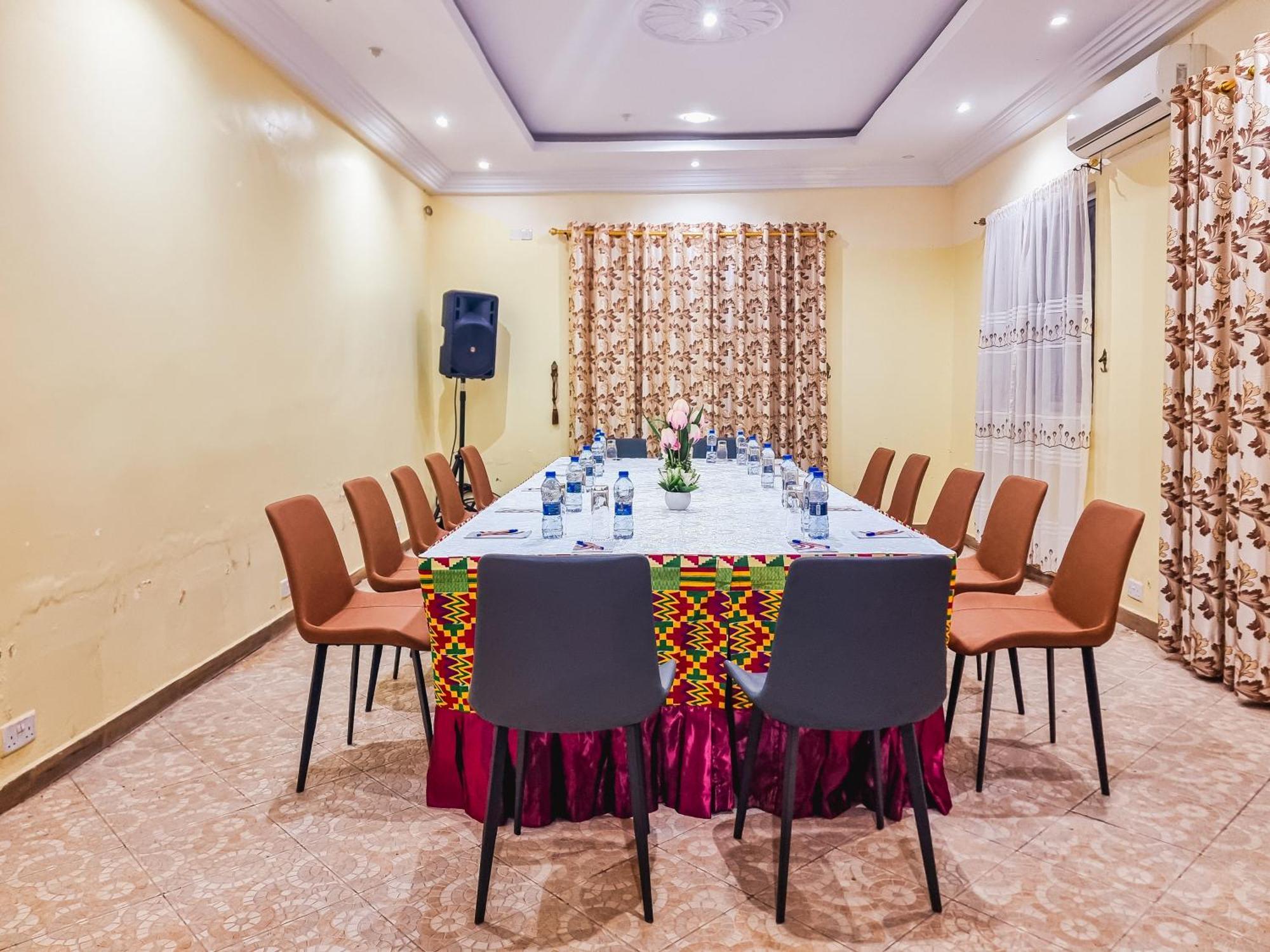 Rhogem Hotel Sekondi-Takoradi ภายนอก รูปภาพ