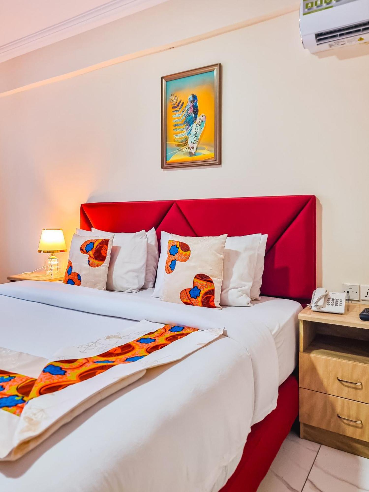 Rhogem Hotel Sekondi-Takoradi ภายนอก รูปภาพ