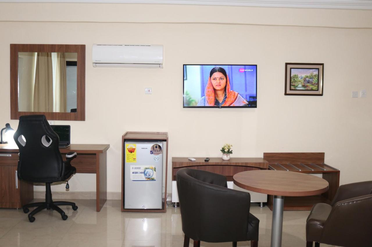 Rhogem Hotel Sekondi-Takoradi ภายนอก รูปภาพ