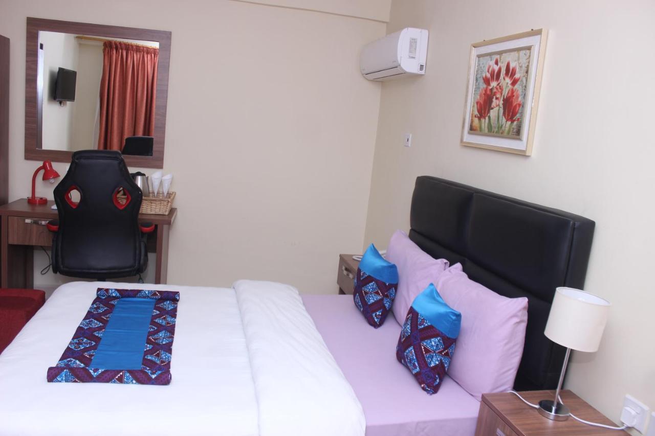 Rhogem Hotel Sekondi-Takoradi ภายนอก รูปภาพ
